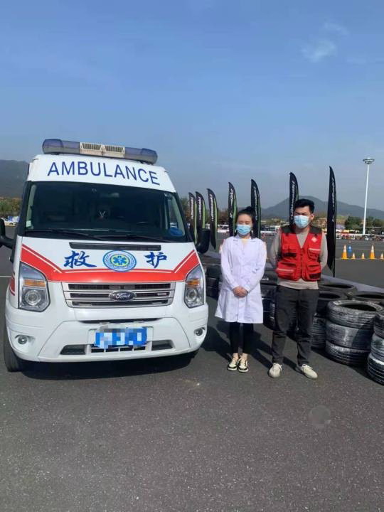 张家界张家界长沙救护车出租电话