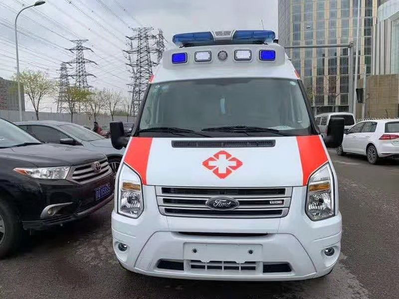 益阳湖南中医药高等专科学校附属医院护送到朝阳市凌源市私人120救护车出租多少钱