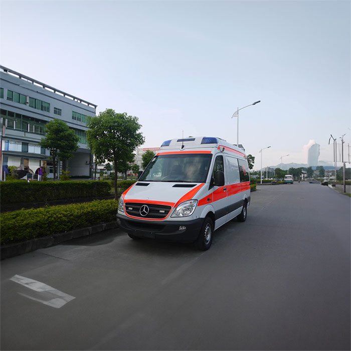 岳阳湖南中南大学附属湘雅二医院救护车出租要用救护车转院打什么电话