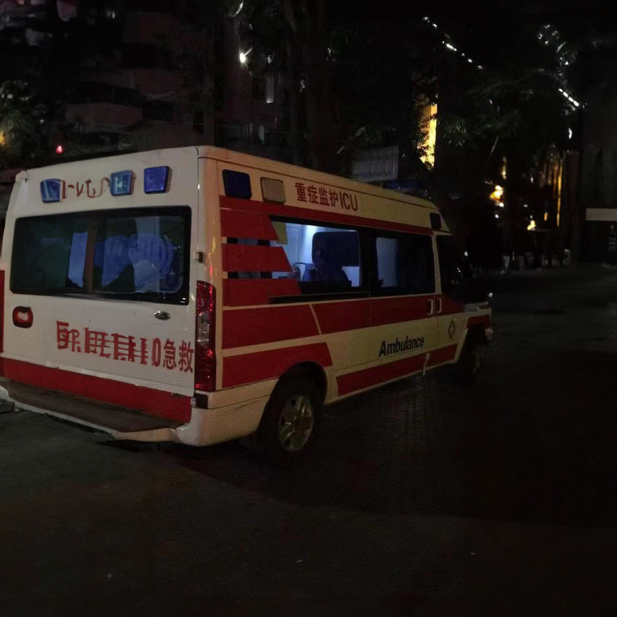 益阳湖南中医药高等专科学校附属医院到锡林郭勒盟正蓝旗救护车出租转院多少钱
