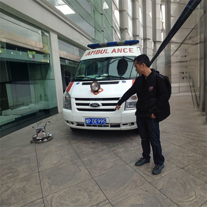 邵阳湘潭市中心医院哪里有救护车租赁出院接送车电话