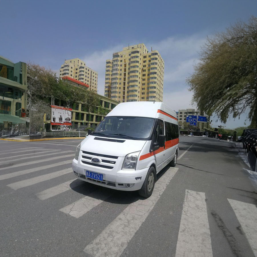 张家界常德市人民医院转运到甘孜藏族新龙县出租转院救护车多少钱