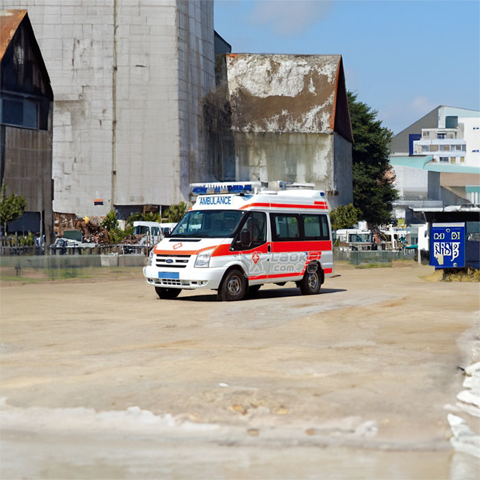 湘潭湖南长沙市中心医院护送到大庆市龙凤区叫救护车一般多少钱出租公司