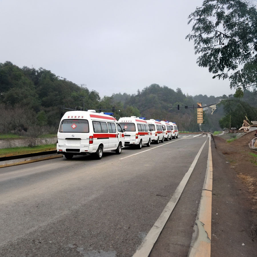 长沙县湘潭市中心医院正规救护车救护车拨打什么号码