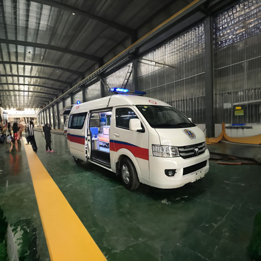 岳阳湘潭市人民医院转院到赤峰市市辖区私人救护车出租怎么样