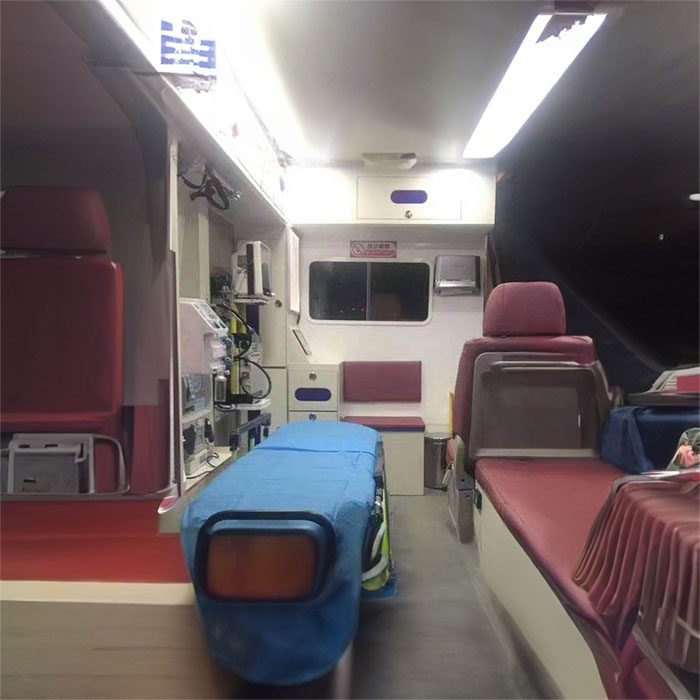 长沙出租私人救护车电话号码