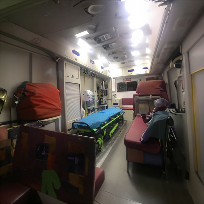 长沙出租私人救护车联系电话