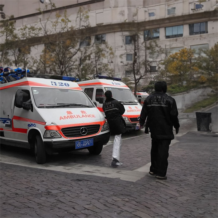 长沙出租私人救护车电话号码