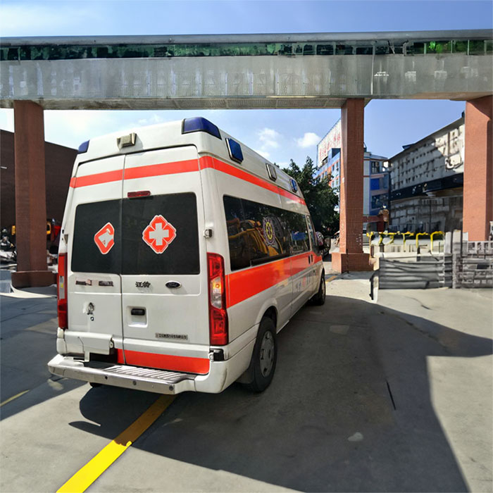 长沙租赁救护车电话号码