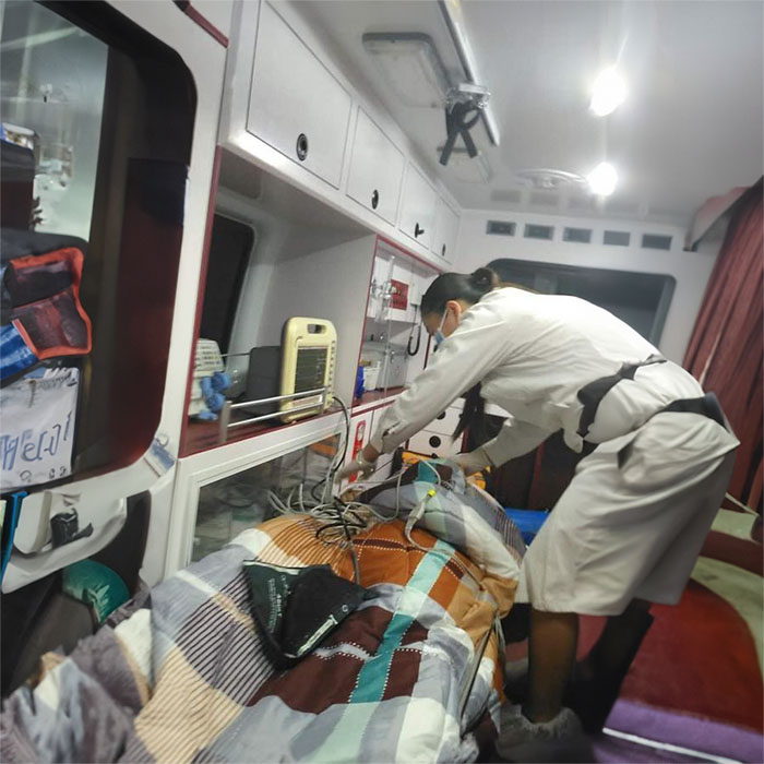 长沙租赁私人救护车电话