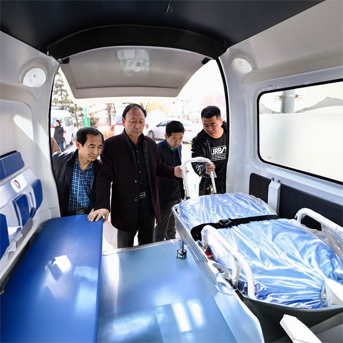 长沙出租私人救护车联系方式