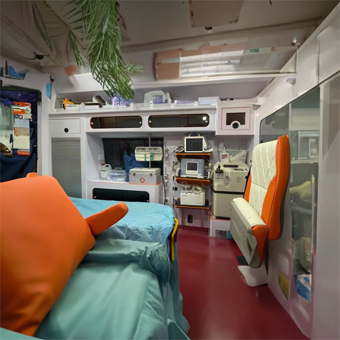 长沙租赁私人救护车联系电话
