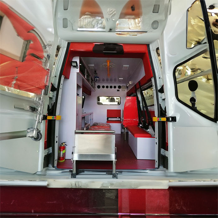 长沙租赁私人救护车联系电话