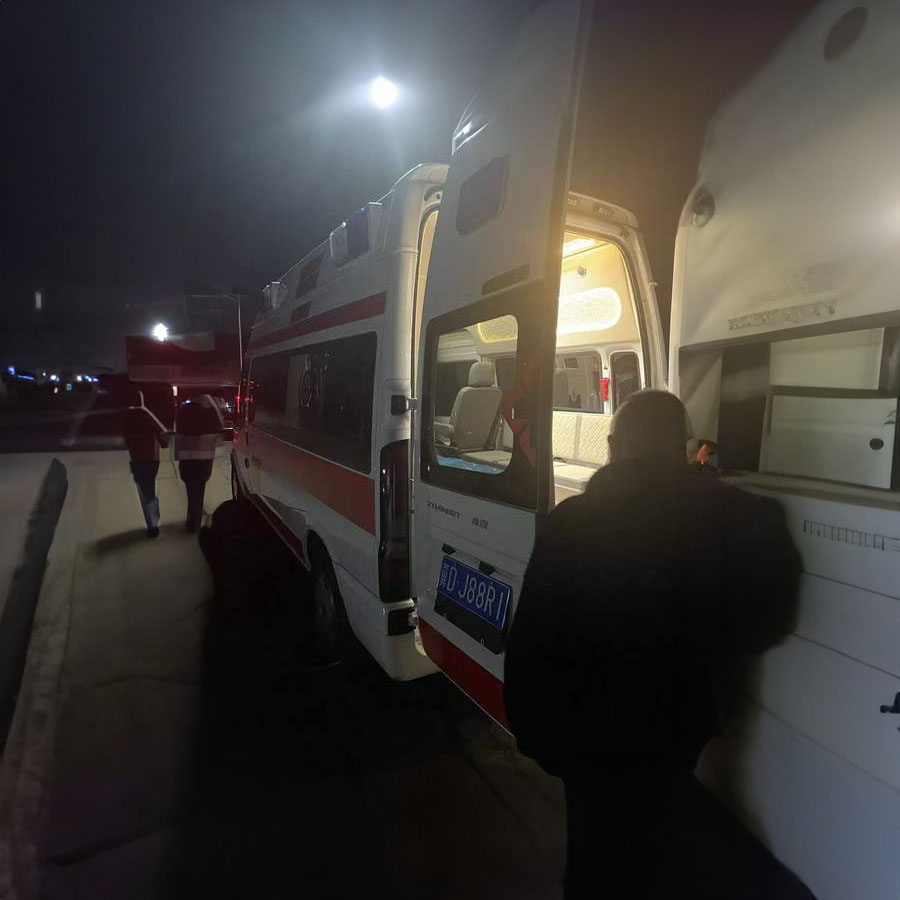 长沙租赁救护车电话号码