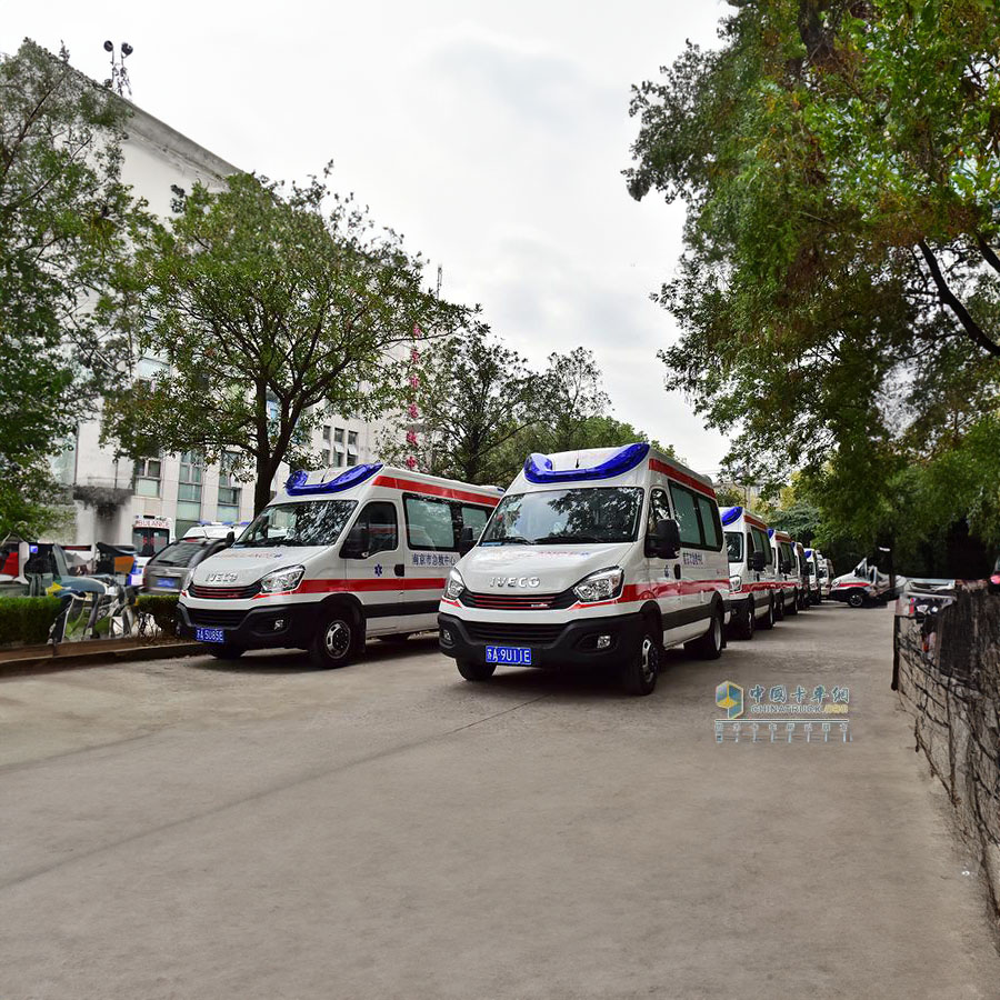 长沙出租私人救护车联系方式