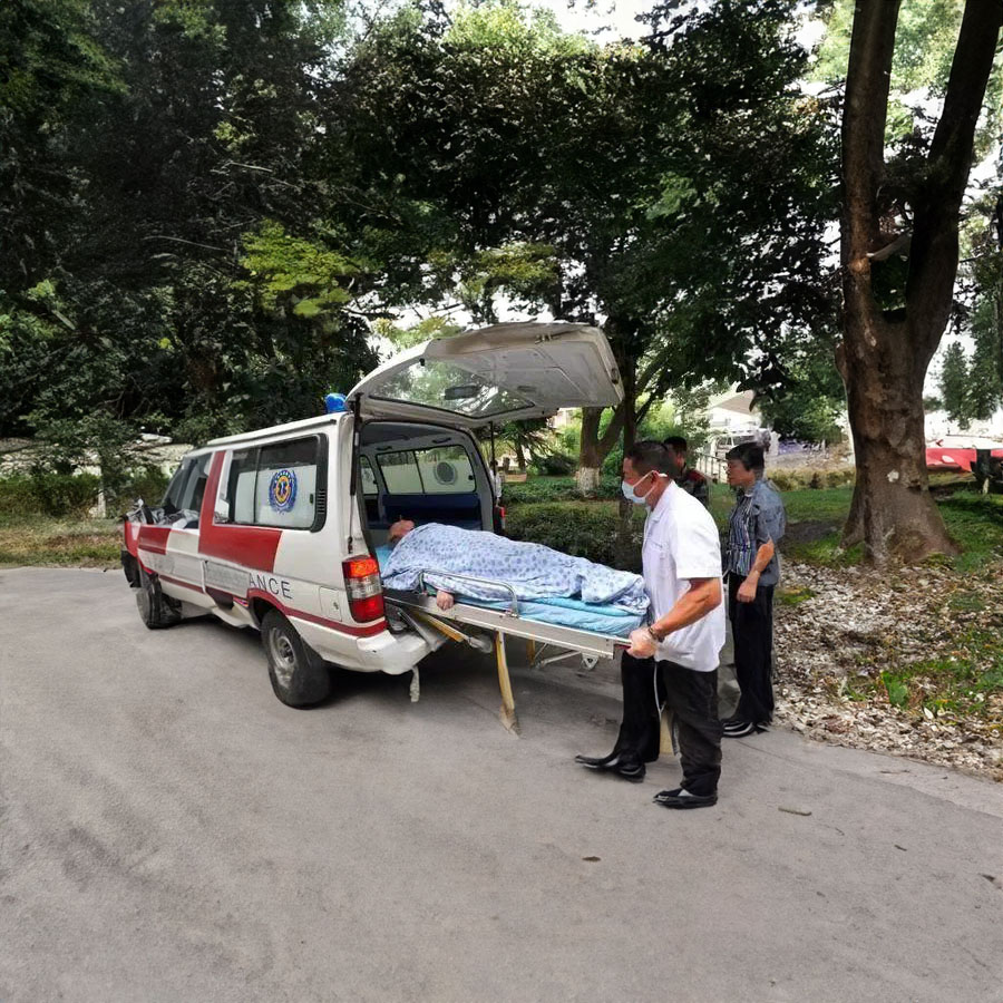 长沙租赁救护车电话号码