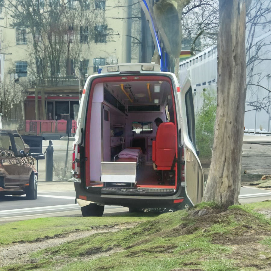 长沙租赁私人救护车电话