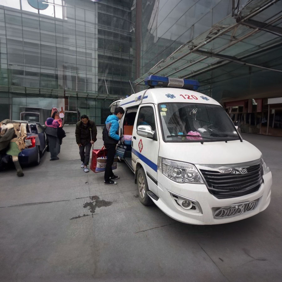 长沙租赁私人救护车联系电话
