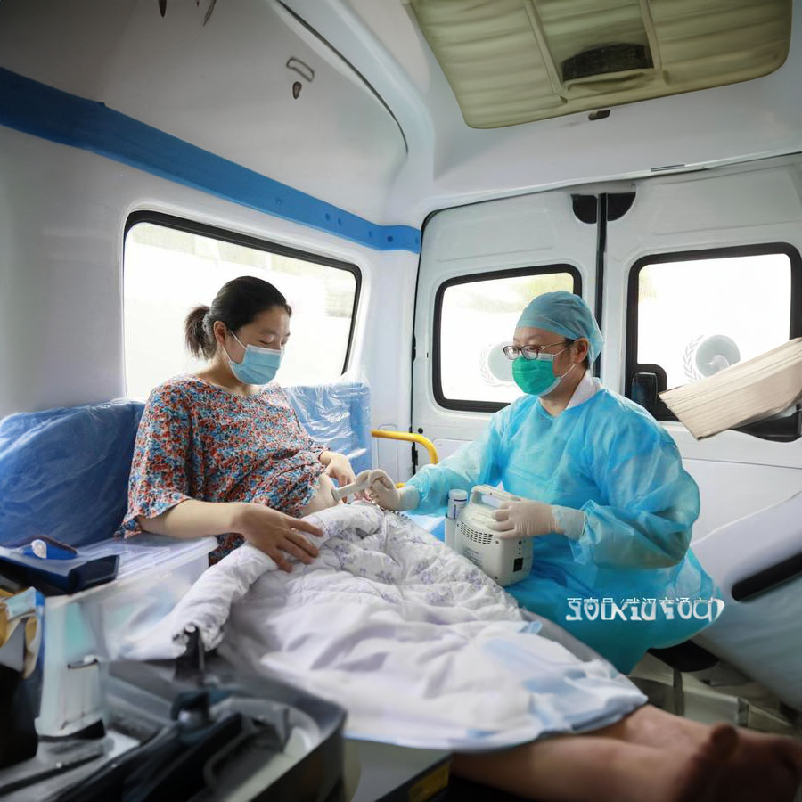 长沙出租救护车联系电话