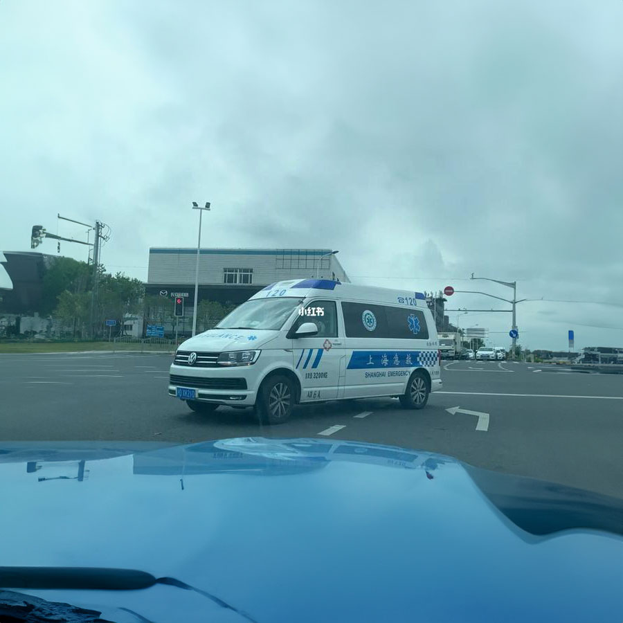 长沙租赁私人救护车联系电话