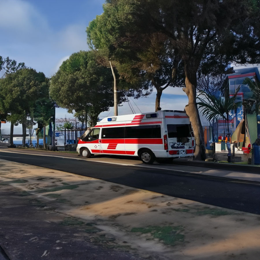 长沙租赁私人救护车联系电话